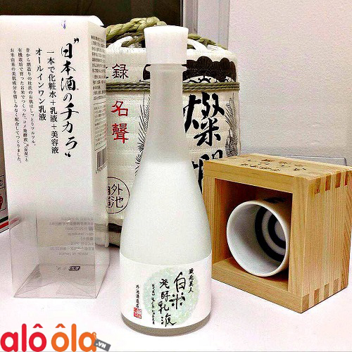 Nước thần dưỡng da Kuramoto Bijin Sake Lotion 120ml Nhật Bản