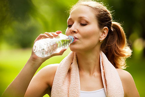 Muốn giảm cân hiệu quả cần uống đủ nước mỗi ngày