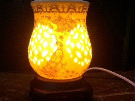 Đèn xông hương tinh dầu gốm Silent Night - Hình nụ tròn