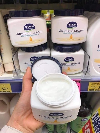 Kem dưỡng da mềm mịn Redwin Vitamin E Cream 300g của Úc