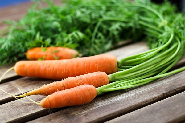  Cà rốt chứa nhiều vitamin C đặc biệt tốt cho da