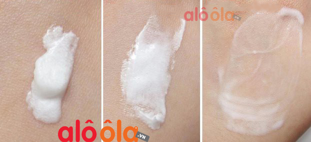 Sữa rửa mặt Facial Treatment Cleanser trên da