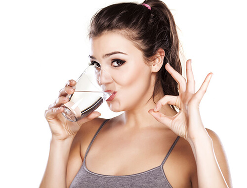 Luôn phải uống nhiều nước dù áp dụng thực đơn giảm cân nào
