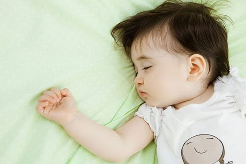 Ngủ đủ giấc sẽ góp phẩn giúp bé giảm cân dễ dàng hơn