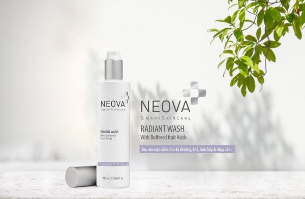Sữa rửa mặt Neova Radiant Wash 250ml 