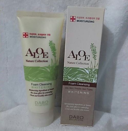 aloe nature collection foam cleansing whitening 