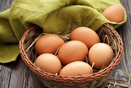 trứng - thực phẩm giúp đôi mắt khỏe đẹp