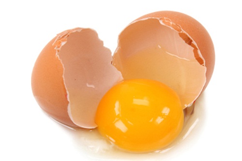 Bí quyết trị mụn cám tại nhà hiệu quả bằng trứng gà